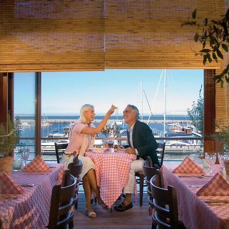 Hotel Yachthafenresidenz Hohe Duene Rostock