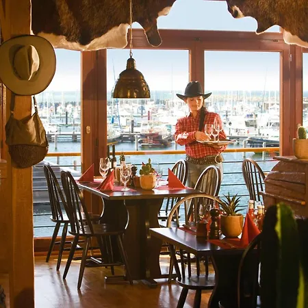 Hotel Yachthafenresidenz Hohe Düne Rostock