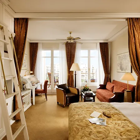 Yachthafenresidenz Hohe Duene Hotel Rostock