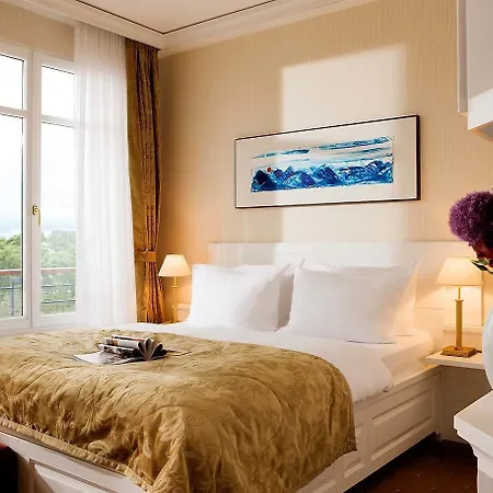 Yachthafenresidenz Hohe Duene Hotel