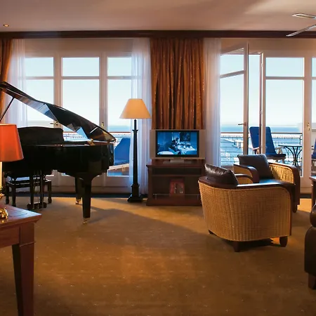 Yachthafenresidenz Hohe Duene