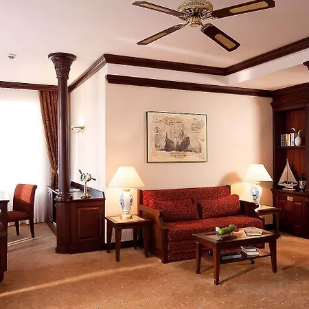 Yachthafenresidenz Hohe Düne Hotel Rostock