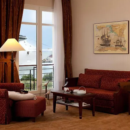 Yachthafenresidenz Hohe Duene Hotel