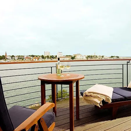 Yachthafenresidenz Hohe Duene Hotel