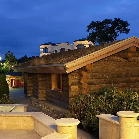 Hotel Yachthafenresidenz Hohe Düne 5*