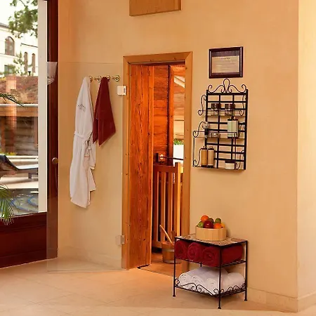 Hotel Yachthafenresidenz Hohe Duene Rostock