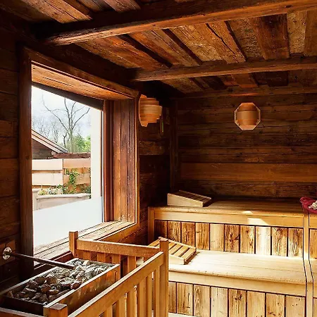 Hotel Yachthafenresidenz Hohe Duene Rostock