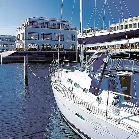 Yachthafenresidenz Hohe Düne 5*