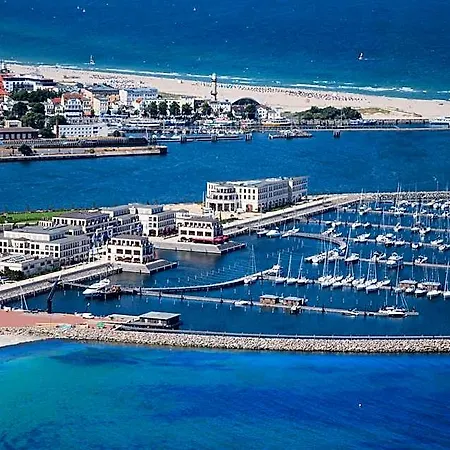 Yachthafenresidenz Hohe Düne 5* Rostock