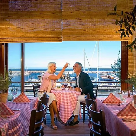 Yachthafenresidenz Hohe Düne Hotel Rostock