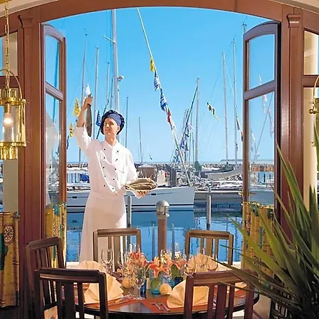 Yachthafenresidenz Hohe Düne Hotel