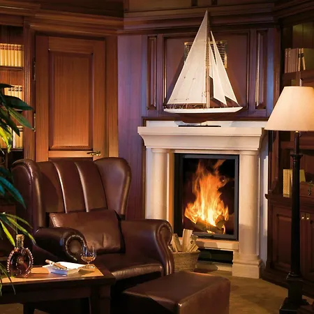 Yachthafenresidenz Hohe Duene Hotel Rostock