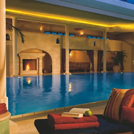 Yachthafenresidenz Hohe Düne 5* Rostock