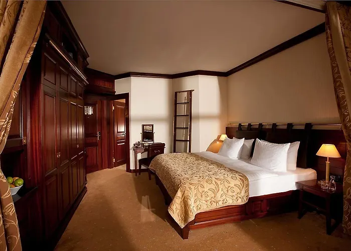 Yachthafenresidenz Hohe Duene