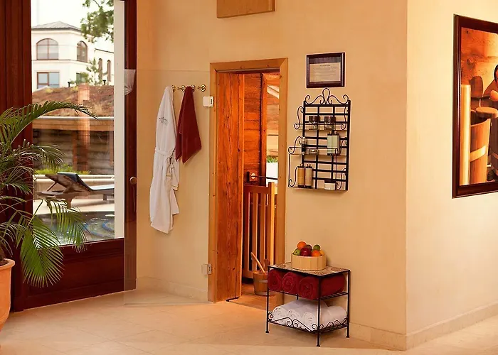 Hotel Yachthafenresidenz Hohe Duene Rostock