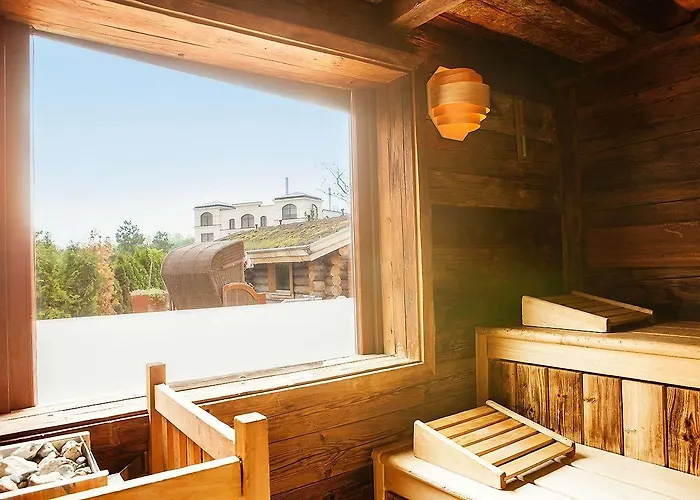 Hotel Yachthafenresidenz Hohe Duene 5*