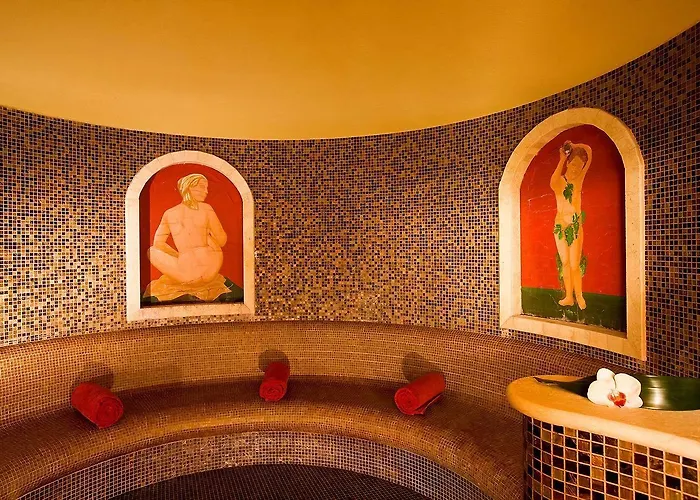 Yachthafenresidenz Hohe Duene 5*